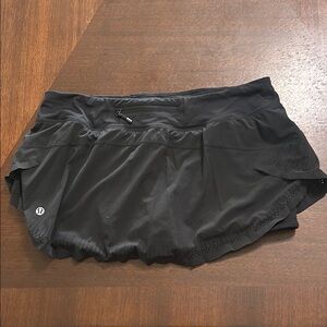 Lululemon very short skirt
